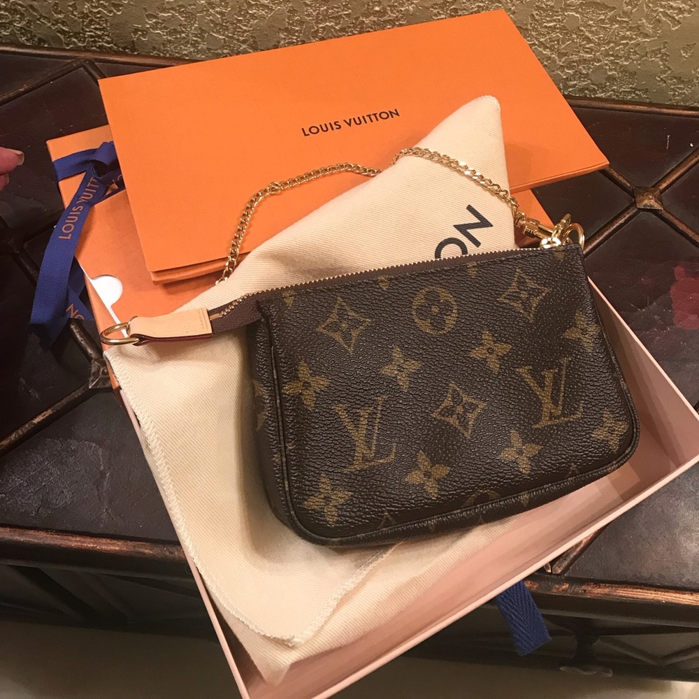 LOUIS VUITTON MINI POCHETTE ACCESSOIRES MONO